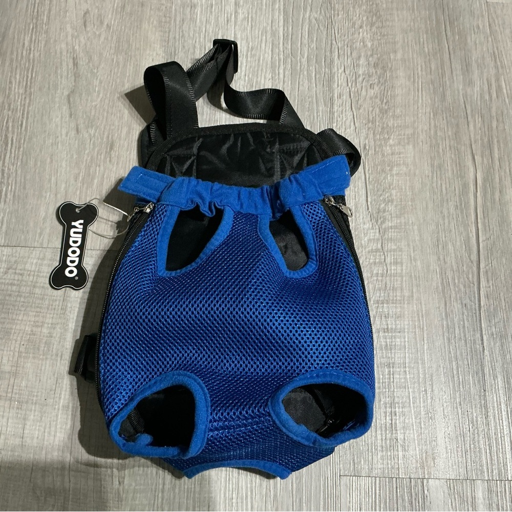 Yudodo Adjustable Dog Carrier Backpack Breathable Front Pet Carrier Paws Out NWT